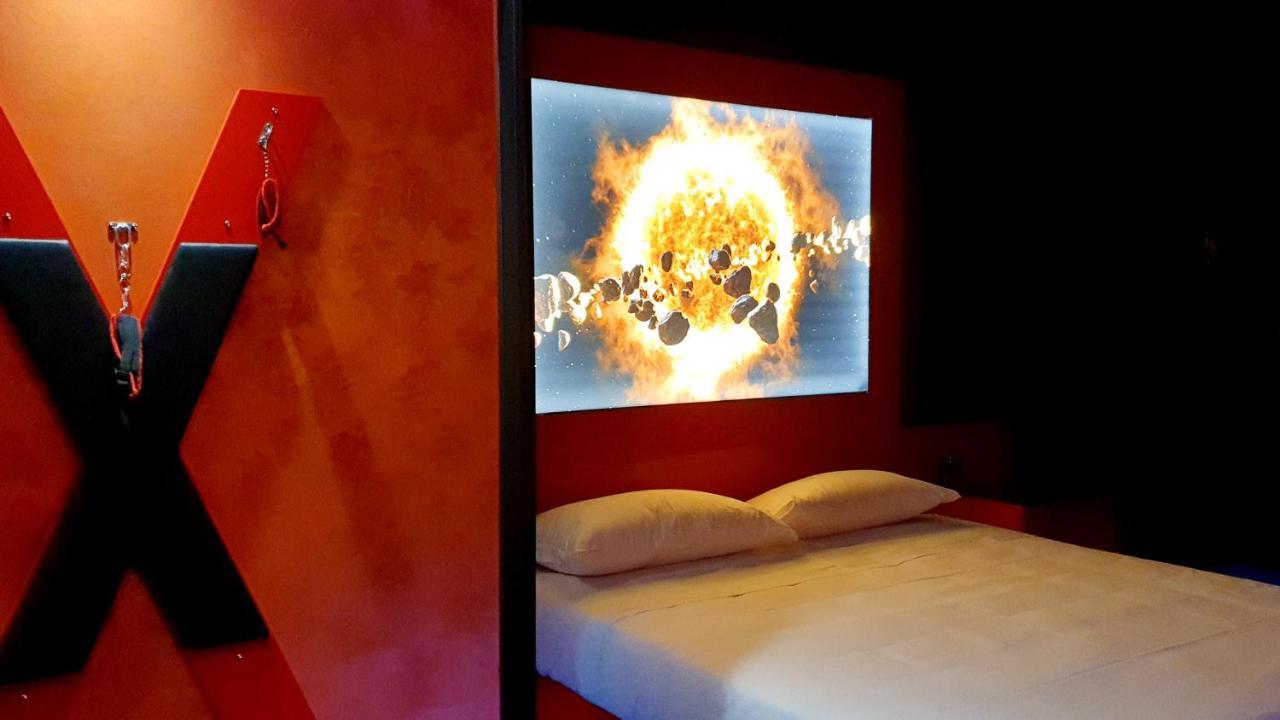 C Rooms - Love Motel Monza Cinisello Balsamo Extérieur photo