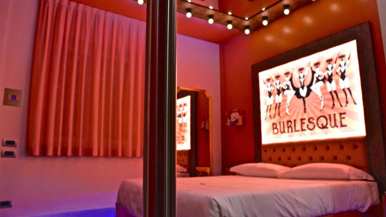 C Rooms - Love Motel Monza Cinisello Balsamo Extérieur photo