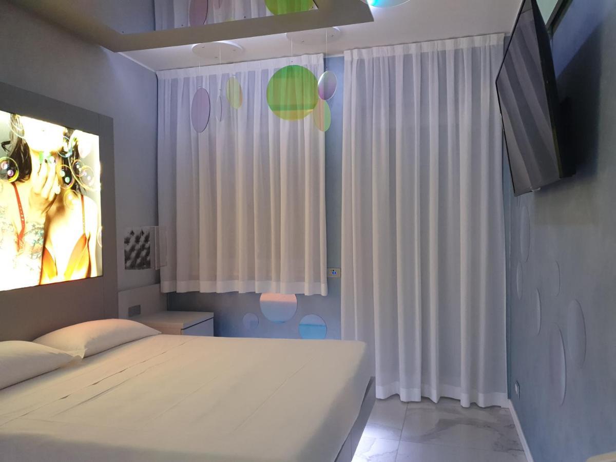 C Rooms - Love Motel Monza Cinisello Balsamo Extérieur photo